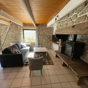  Hébergement de vacances Maison De Pecheur Bord De Bois Et Pierre 6-8 Pers