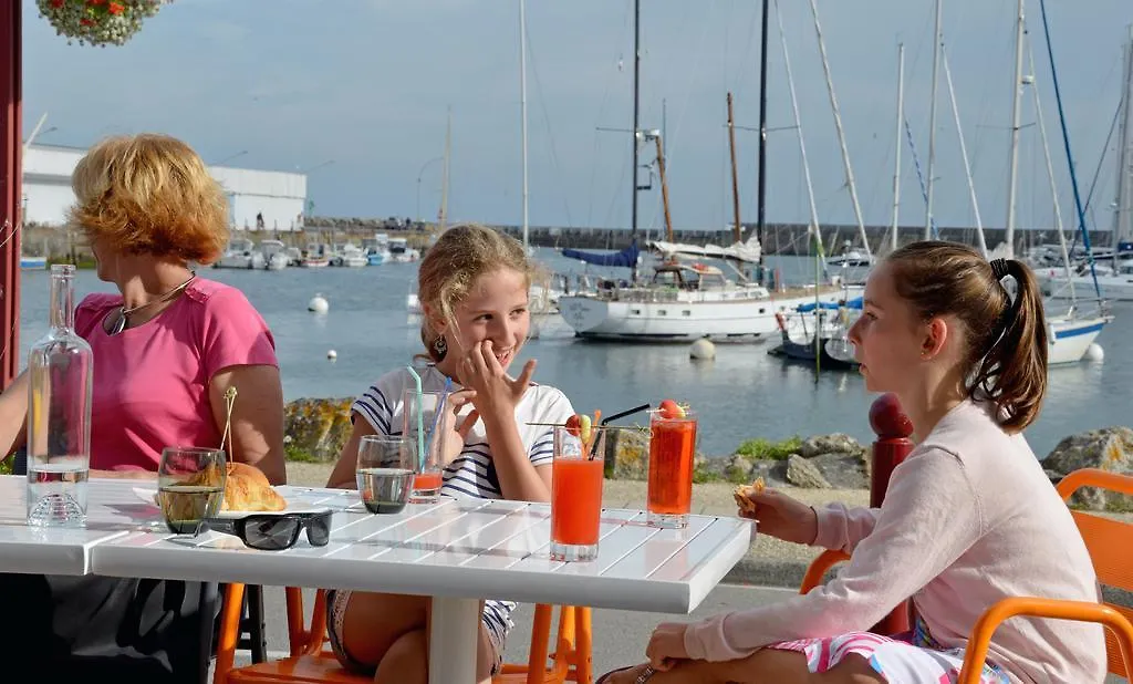 Logis Hotel Du Port Plobannalec-Lesconil France