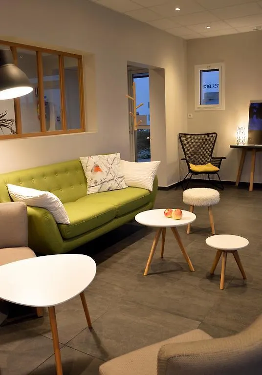 Logis Hotel Du Port Plobannalec-Lesconil